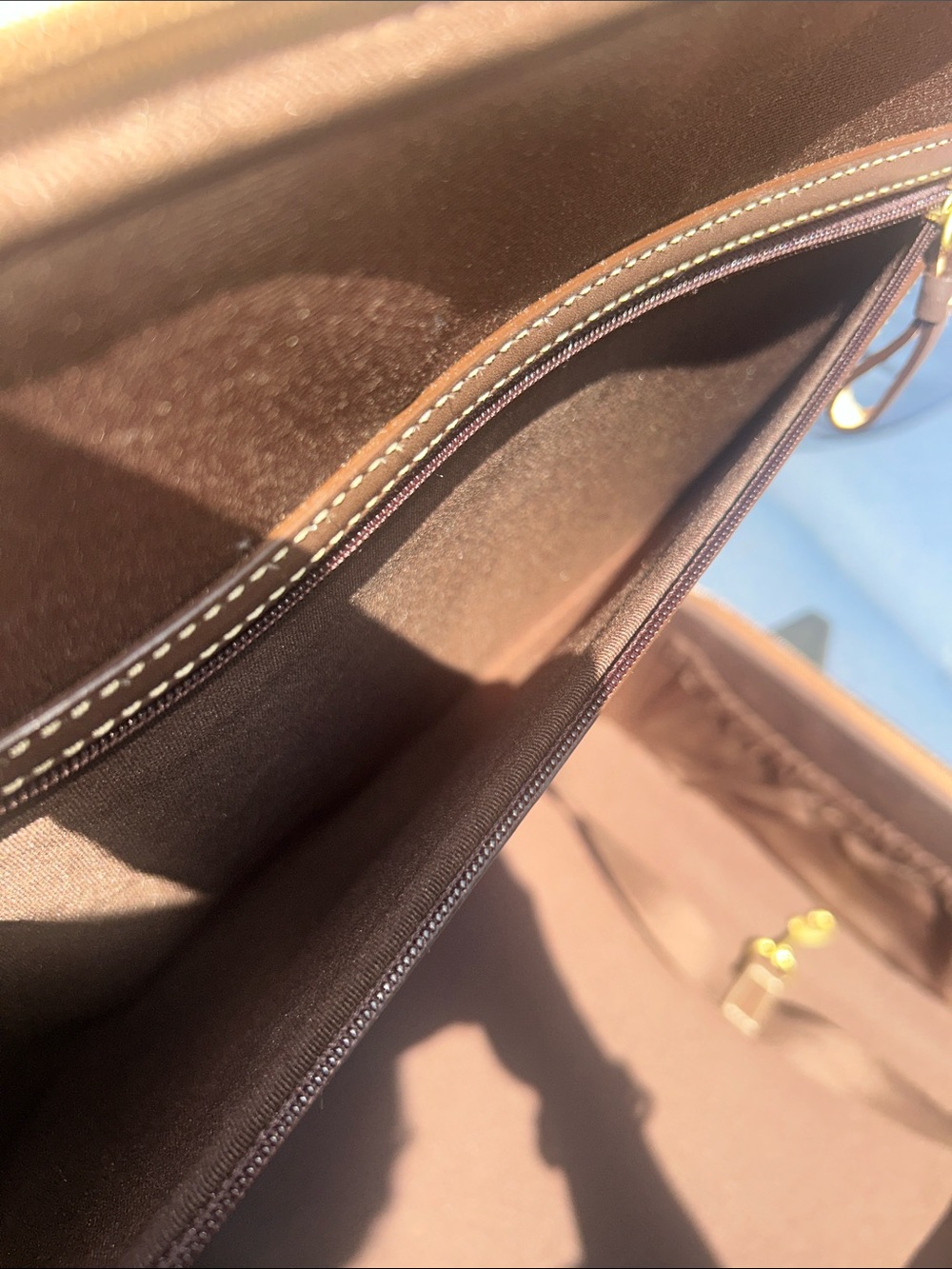 Coach on wheels 👀two way luggage🥳🥳❌❌ - Picture 10 of 14